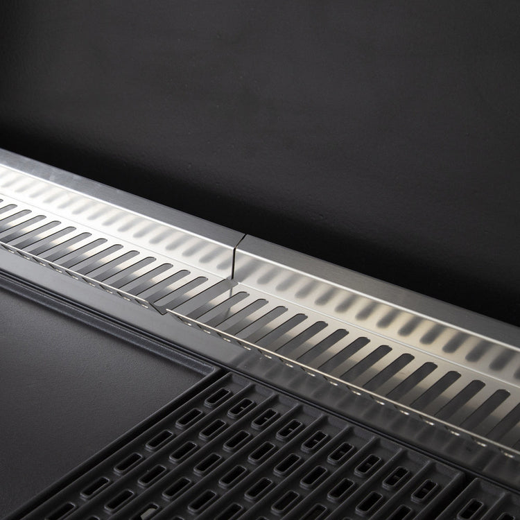 Artusi Matte Black 4 Burner Built-In BBQ with Roasting Hood