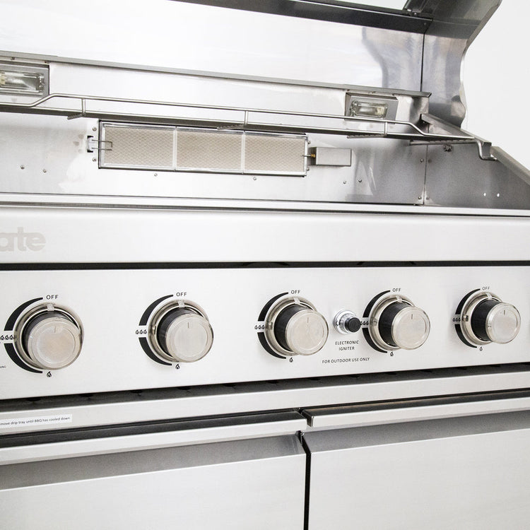 Gasmate Platinum III 6-Burner BBQ Kitchen 2