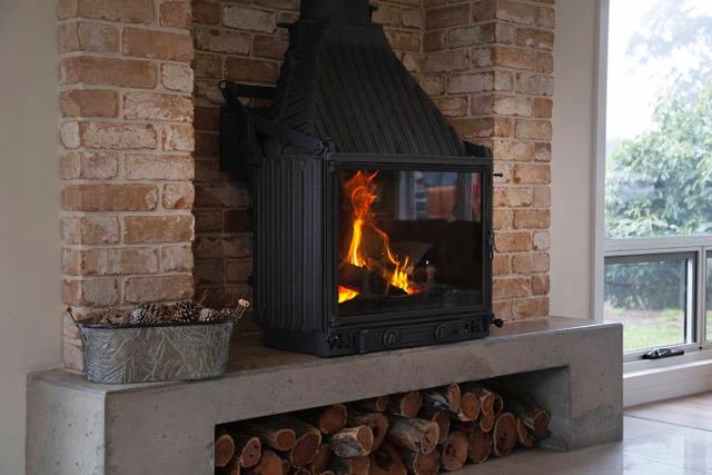 Cheminees Philippe Radiante 700 Wood Heater