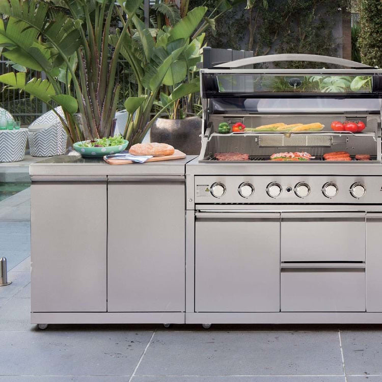 Gasmate Platinum III 6-Burner BBQ Kitchen